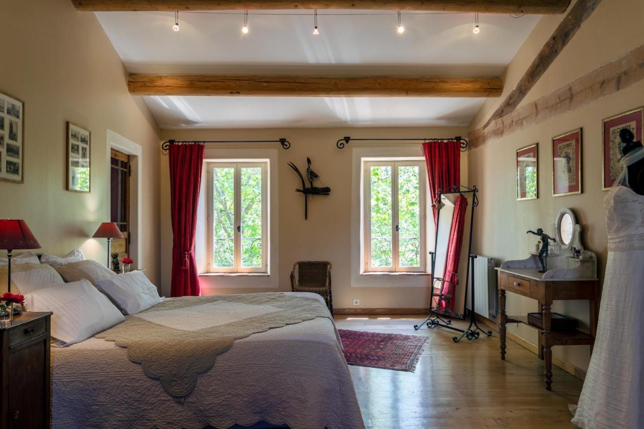 Gites Domaine Des Machottes Grans Ngoại thất bức ảnh